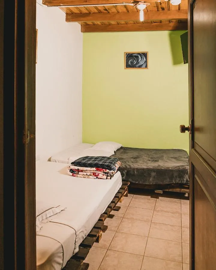 Wild Incas Hostel クエンカ エクアドル