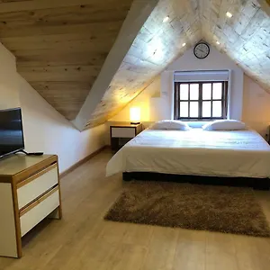 https://hostal-el-arupo.hotelsquito.com